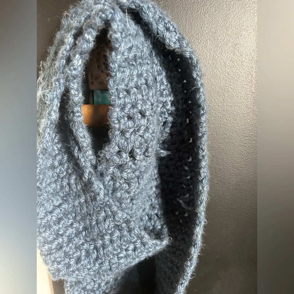 Wool Handknit Handmade Chunky Blue Crochet Infinity Scarf OS